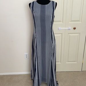 Long elegant legs hanky hem dress navy/white